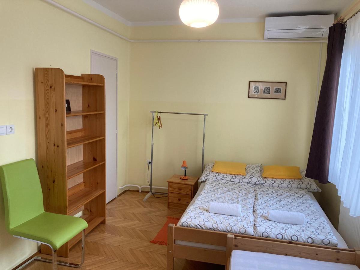 Kurca-Parti Vendeghaz Hotel แซนแตช ภายนอก รูปภาพ