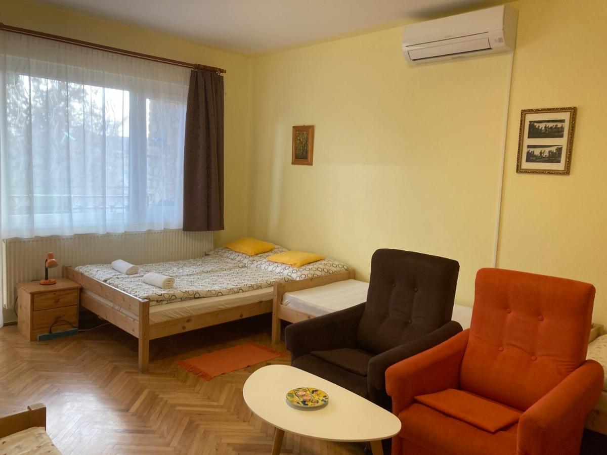 Kurca-Parti Vendeghaz Hotel แซนแตช ภายนอก รูปภาพ